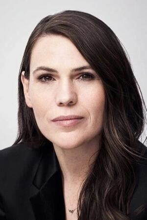 lara cruz|Clea DuVall .